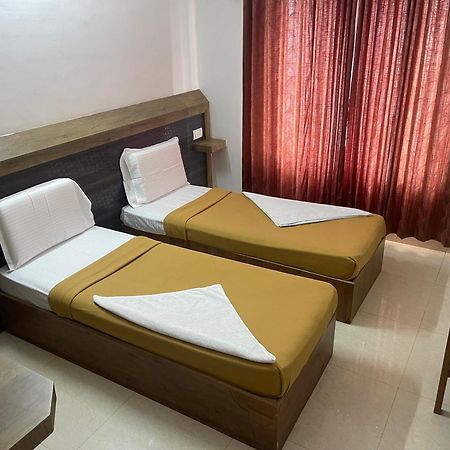 B Six Hotel 벵갈루루 외부 사진