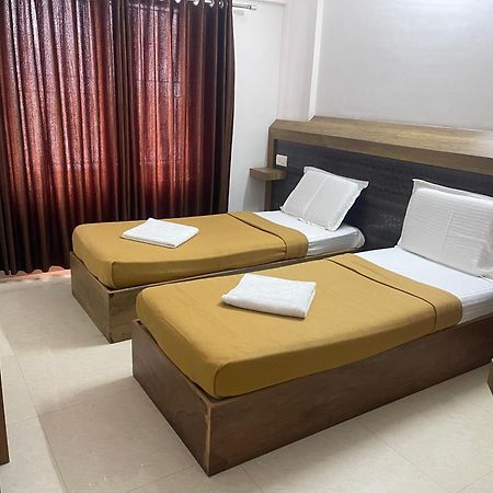 B Six Hotel 벵갈루루 외부 사진