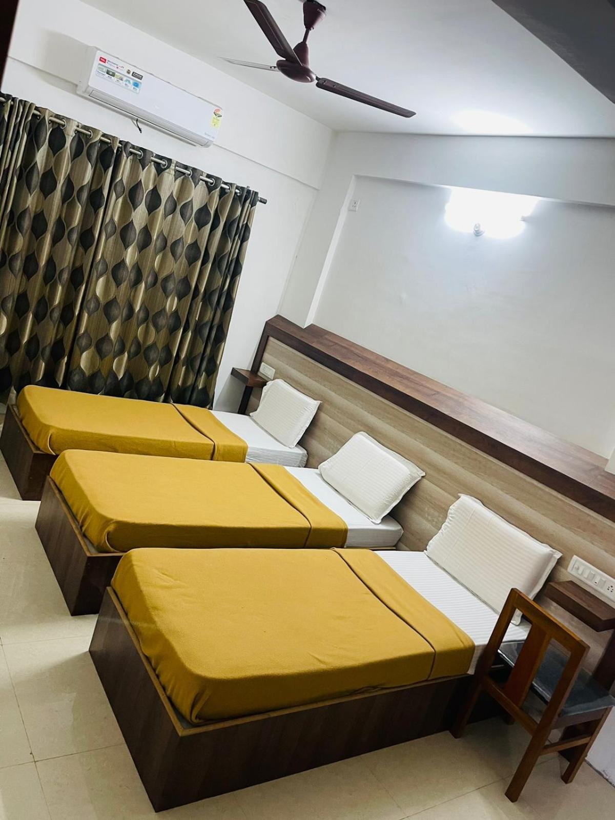 B Six Hotel 벵갈루루 외부 사진