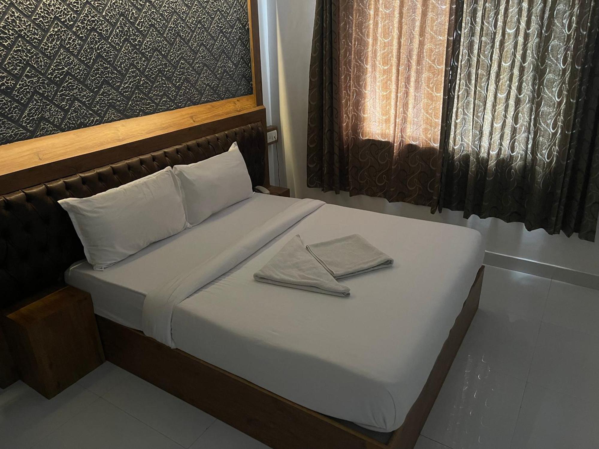 B Six Hotel 벵갈루루 외부 사진