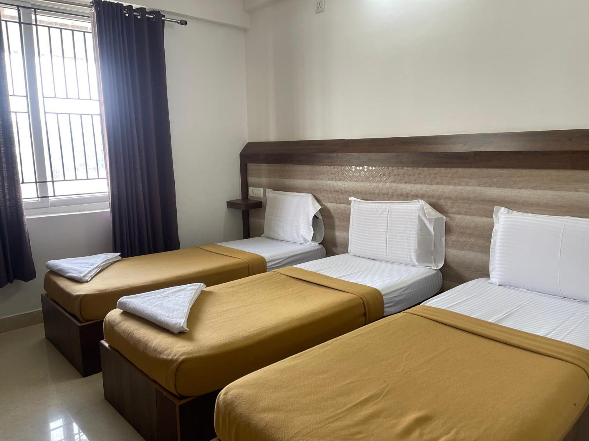 B Six Hotel 벵갈루루 외부 사진